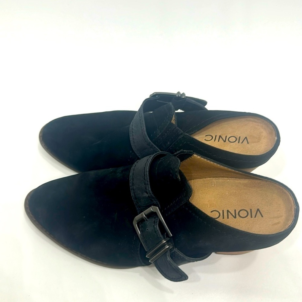 Vionic Cheyenne block heel mules black size 8.5